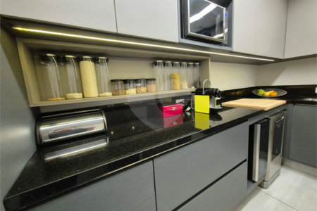Apartamento à venda com 2 quartos, sendo 1 suíte, em Saúde, São Paulo, SP