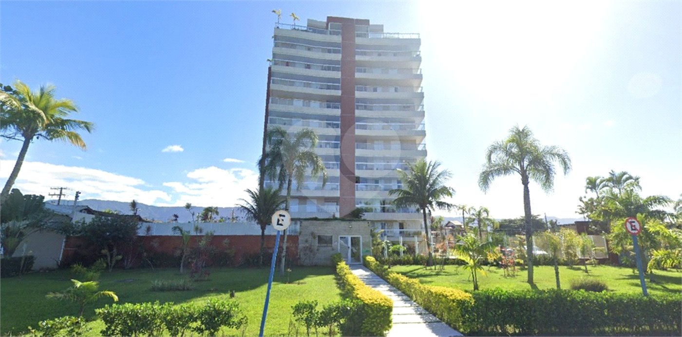 Apartamento à venda com 2 quartos, sendo 1 suíte,  em Indaiá, Bertioga, SP
