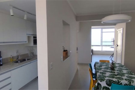Apartamento Residencial à venda, Pitangueiras, Guarujá - AP0444.