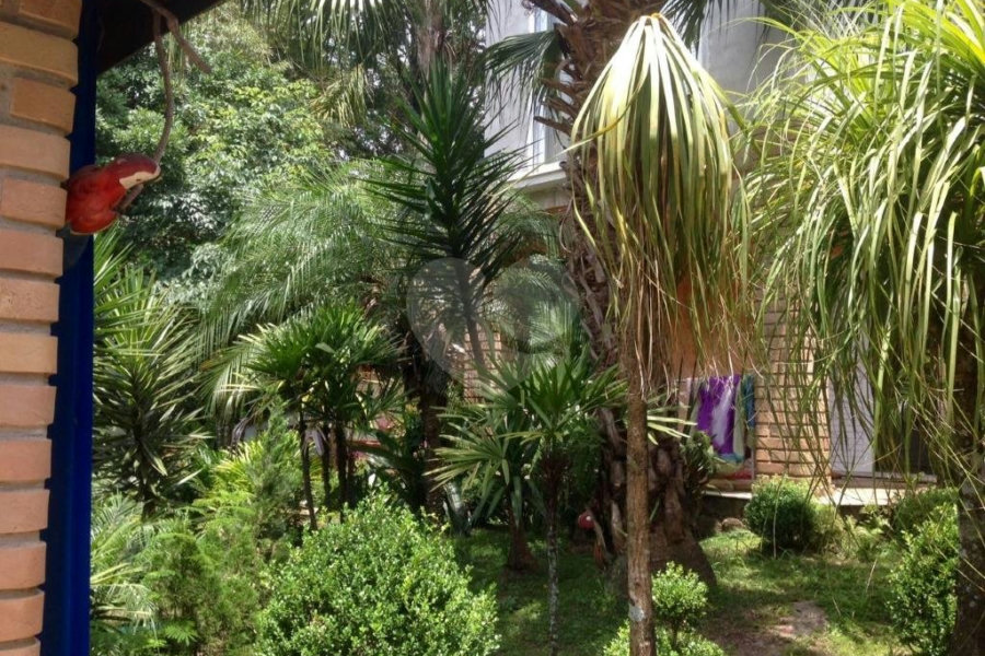 Casa à venda com 4 quartos, sendo 1 suíte, em Samambaia, Mairiporã, SP