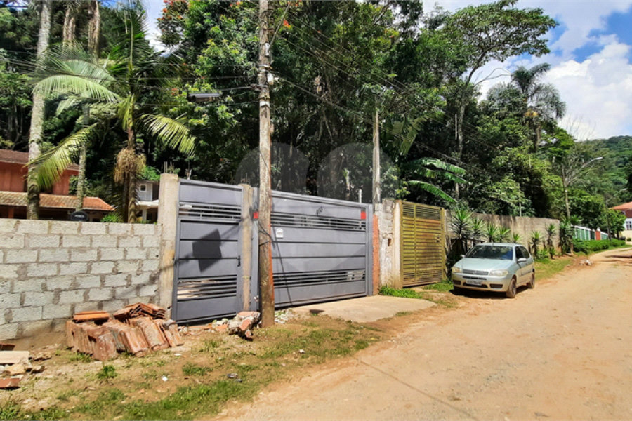 Terreno à venda em Mantiqueira, Mairiporã, SP
