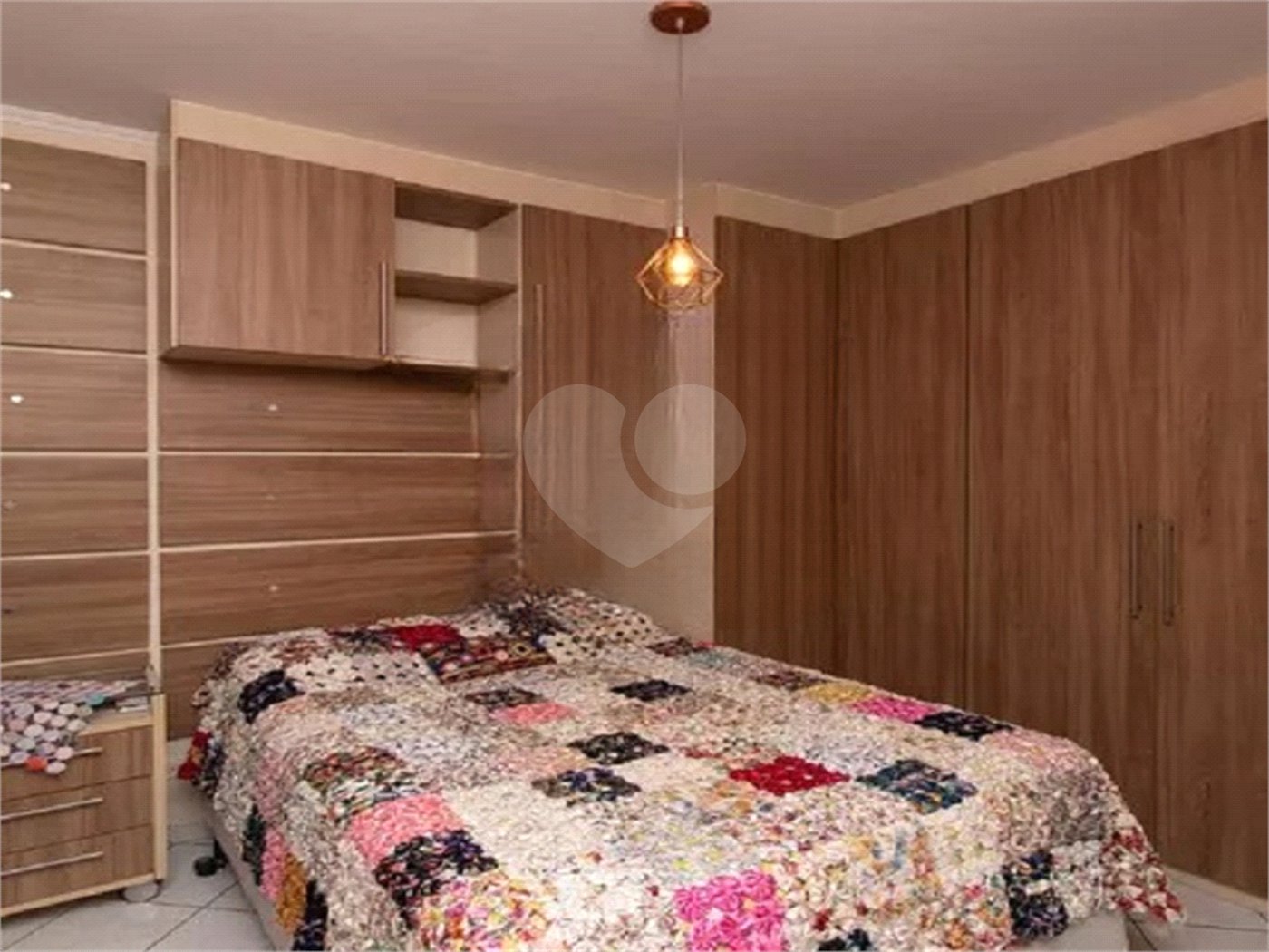 Casa à venda com 3 quartos, sendo 1 suíte, em Vila Gustavo, São Paulo, SP