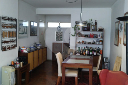 Apartamento à venda com 3 quartos, sendo 1 suíte, em Cerqueira César, São Paulo, SP