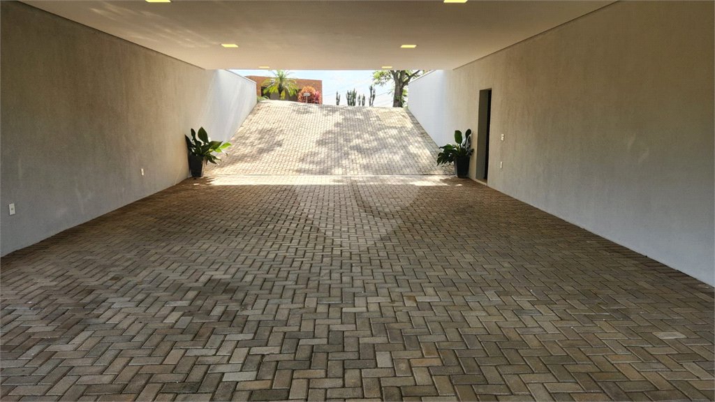 Casa à venda com 6 quartos, sendo 5 suítes, no condomínio Jardim Primavera, Louveira - SP