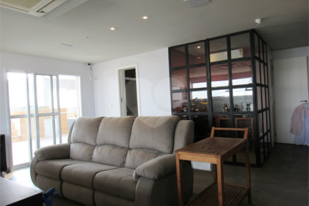 Apartamento para alugar com 3 suítes em Santana, São Paulo, SP