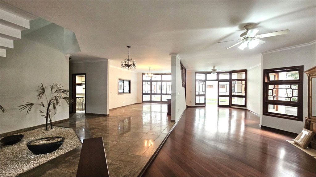 Sobrado à venda com 6 suítes em Jardim Paulista, São Paulo, SP