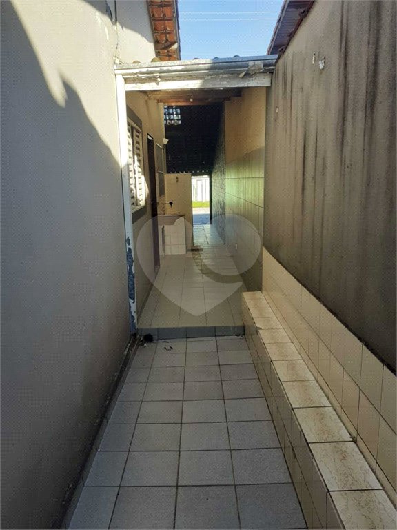 Casa à venda com 3 quartos, sendo 1 suíte, em Jardim Castanheira, São José dos Campos, SP