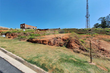 Terreno à venda no condomínio Comercial Independência, Vinhedo - SP