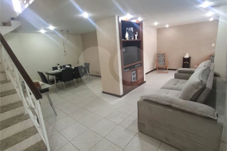 Casa à venda com 3 quartos, sendo 1 suíte, em Campo Grande, Rio de Janeiro, RJ