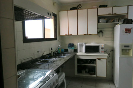 Casa à venda com 4 quartos, sendo 2 suítes, no condomínio Vila das Flores, São Paulo - SP