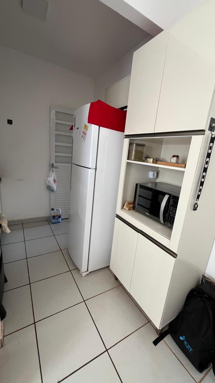 Casa à venda com 3 quartos, sendo 1 suíte,  no condomínio Eco Ville 4, Três Lagoas - MS