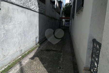 Casa à venda com 6 quartos, sendo 2 suítes, em Maracanã, Rio de Janeiro, RJ