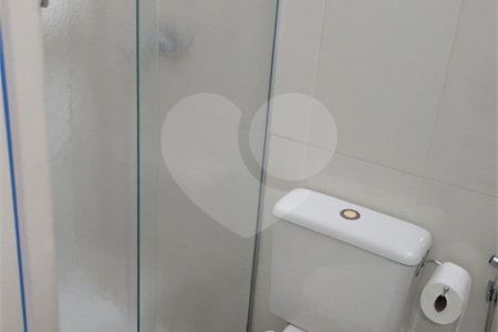 Sobrado à venda com 3 quartos, sendo 2 suítes, em Vila Dom Pedro I, São Paulo, SP