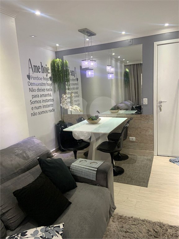 Apartamento à venda com 2 quartos, sendo 1 suíte, em Santo Antônio, Osasco, SP