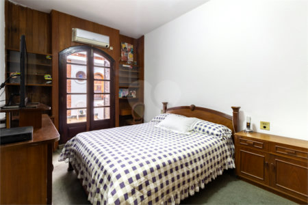 Casa Térrea à venda com 3 quartos, sendo 2 suítes, em Jardim da Saúde, São Paulo, SP