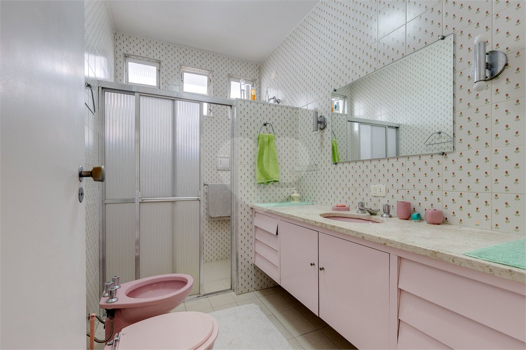 Casa Térrea à venda com 4 quartos, sendo 1 suíte, em Brooklin, São Paulo, SP