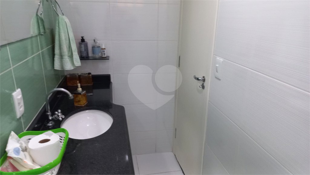 Sobrado à venda com 3 quartos, sendo 1 suíte, em Vila Gomes, São Paulo, SP