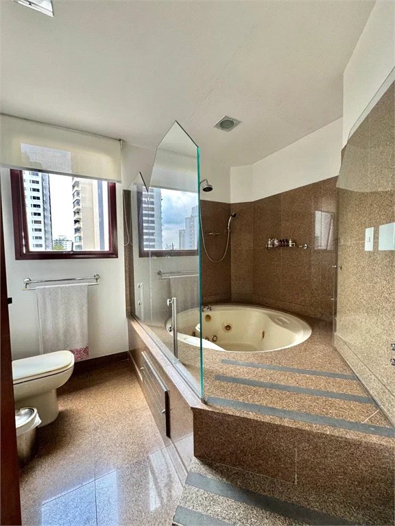 Apartamento à venda com 4 suítes em Vila Suzana, São Paulo, SP