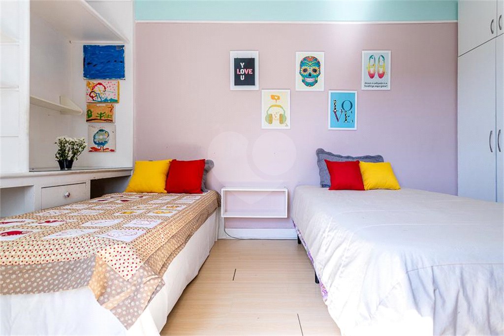 Apartamento à venda com 3 quartos, sendo 1 suíte, em Copacabana, Rio de Janeiro, RJ