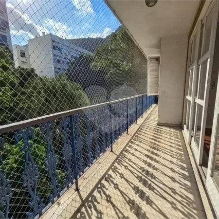 Apartamento à venda com 4 quartos, sendo 1 suíte, em Lagoa, Rio de Janeiro, RJ