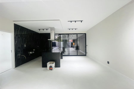 Casa à venda com 3 quartos, sendo 1 suíte, no condomínio Vale dos Sonhos 2, Rio de Janeiro - RJ