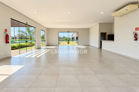 Casa à venda com 3 quartos, sendo 1 suíte, no condomínio Terra Ville, Três Lagoas - MS