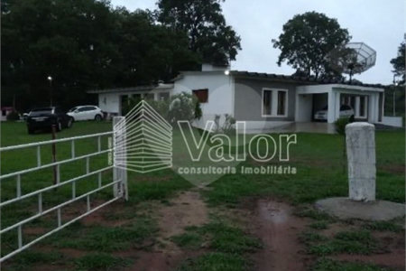 Área rural para venda no Varjão.