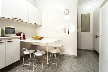 Apartamento à venda com 4 quartos, sendo 3 suítes, em Jardim Prudência, São Paulo, SP