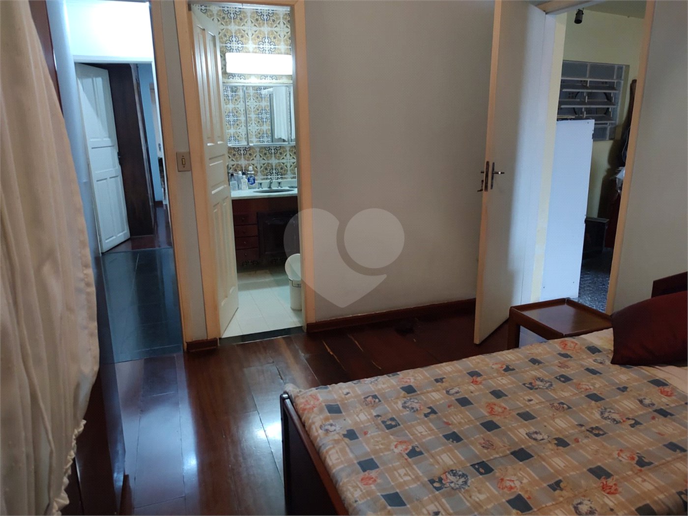 Casa à venda com 3 quartos, sendo 2 suítes, em Vila Nivi, São Paulo, SP