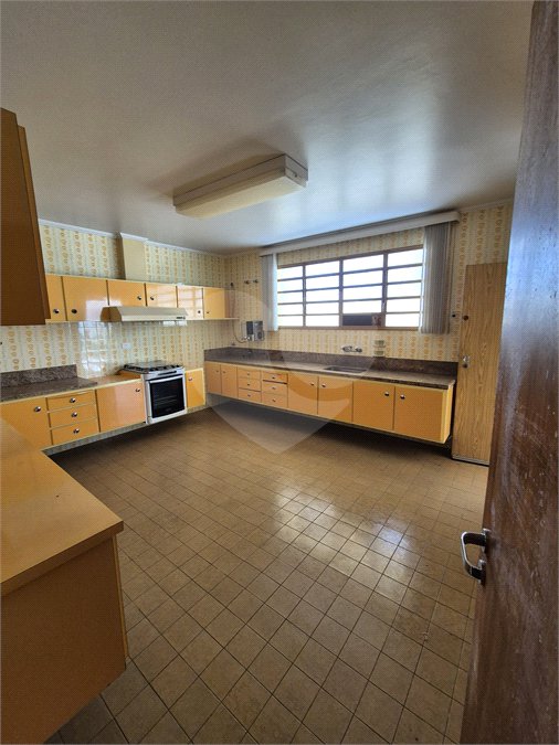Casa à venda com 4 quartos, sendo 1 suíte, no Centro, Mogi das Cruzes, SP