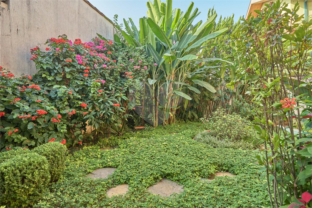 Sobrado à venda com 3 quartos em Granja Julieta, São Paulo, SP