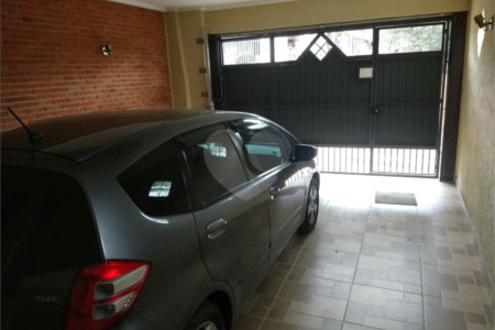 Sobrado à venda com 3 quartos, sendo 1 suíte,  em Jardim Santa Rita de Cássia, Suzano, SP