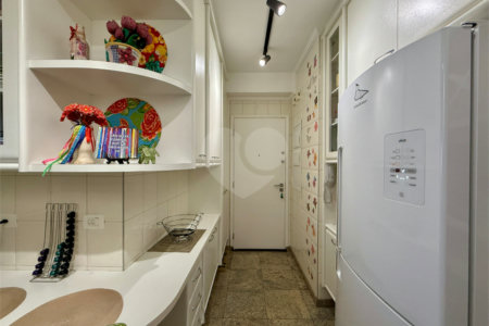Apartamento à venda com 3 suítes em Campo Belo, São Paulo, SP
