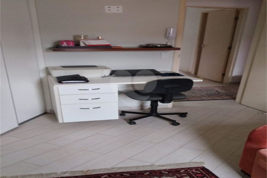 Casa à venda com 3 quartos, sendo 2 suítes, no condomínio Villa's Residencial, São Paulo - SP
