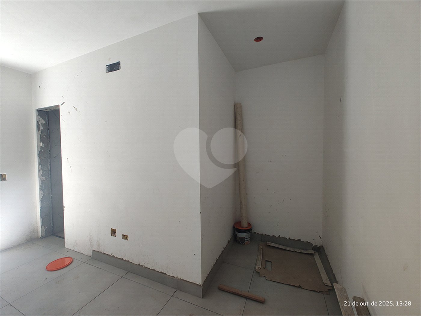 Casa Térrea à venda com 3 suítes em Jardim do Lago, Atibaia, SP