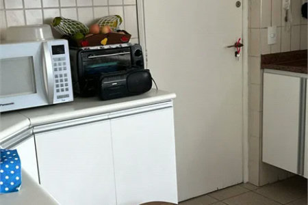 Apartamento à venda com 3 quartos, sendo 1 suíte, em Jardim das Acácias, São Paulo, SP