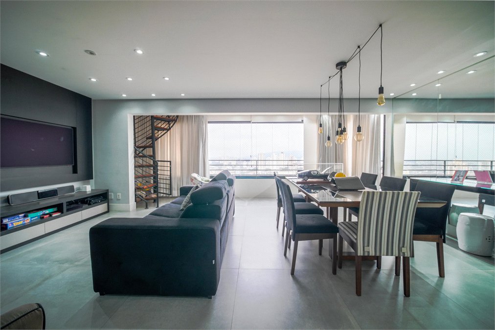Cobertura à venda com 3 quartos, sendo 2 suítes,  em Santana, São Paulo, SP
