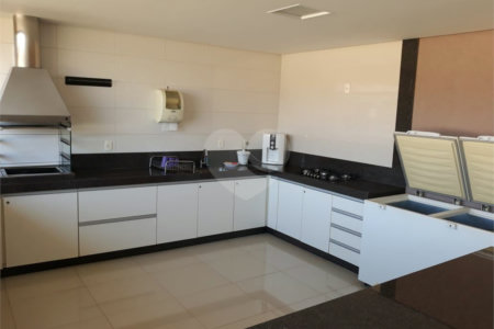 Condomínio à venda com 6 quartos, sendo 5 suítes, no Centro, Capitólio, MG
