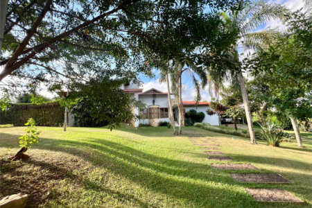Casa à venda ou para alugar com 5 quartos, sendo 4 suítes, no condomínio Moradas São Luiz, Salto - SP