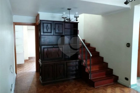 Sobrado à venda com 2 quartos em Planalto Paulista, São Paulo, SP