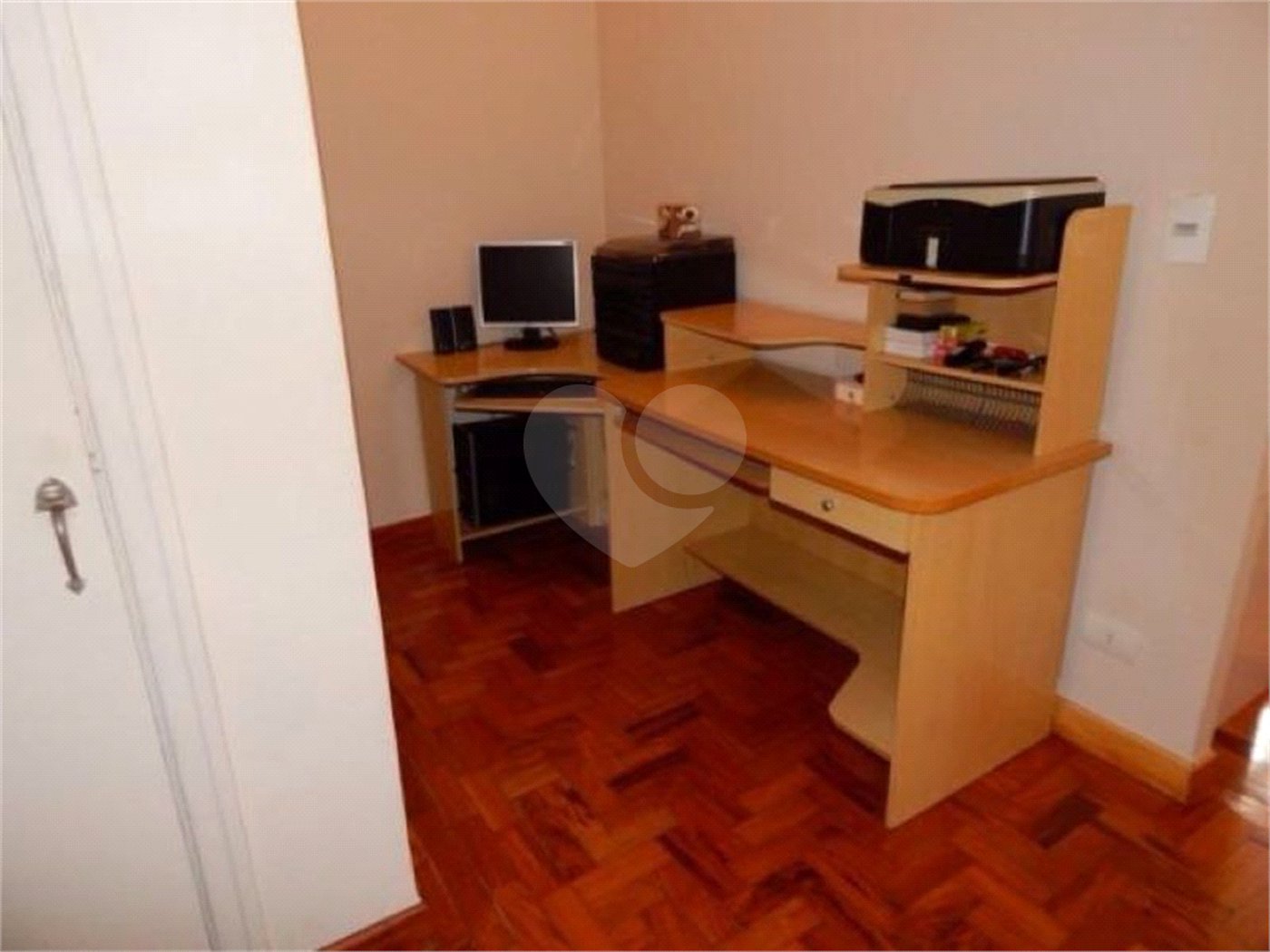 Apartamento à venda com 3 quartos, sendo 1 suíte,  em Aclimação, São Paulo, SP