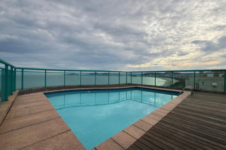 Apartamento Alto Padrão Frente Mar com 4 Dormitórios, 3 Suítes e 3 Vagas na Orla de Santos