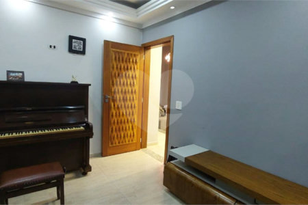 Casa para alugar com 4 quartos, sendo 3 suítes,  no condomínio Figueira Garden, Atibaia - SP