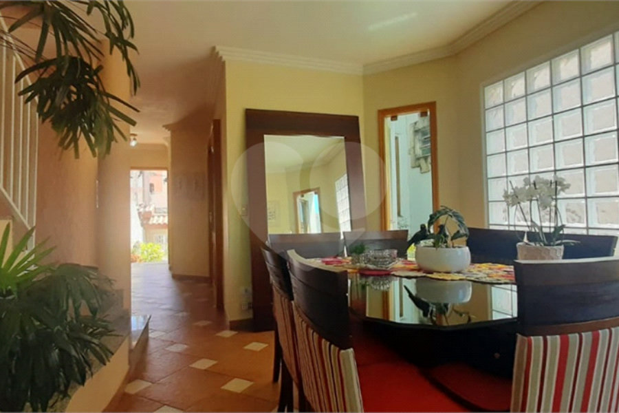 Casa à venda com 4 quartos, sendo 2 suítes,  em Jardim Paraíso, São Paulo, SP
