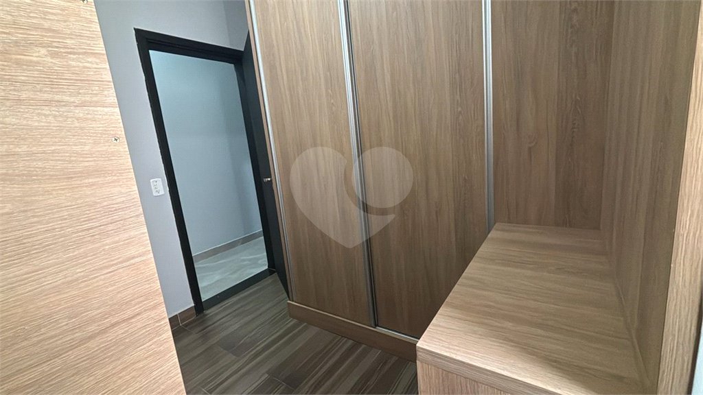 Casa à venda com 3 quartos, sendo 1 suíte, no condomínio Vila Paraty, Indaiatuba - SP