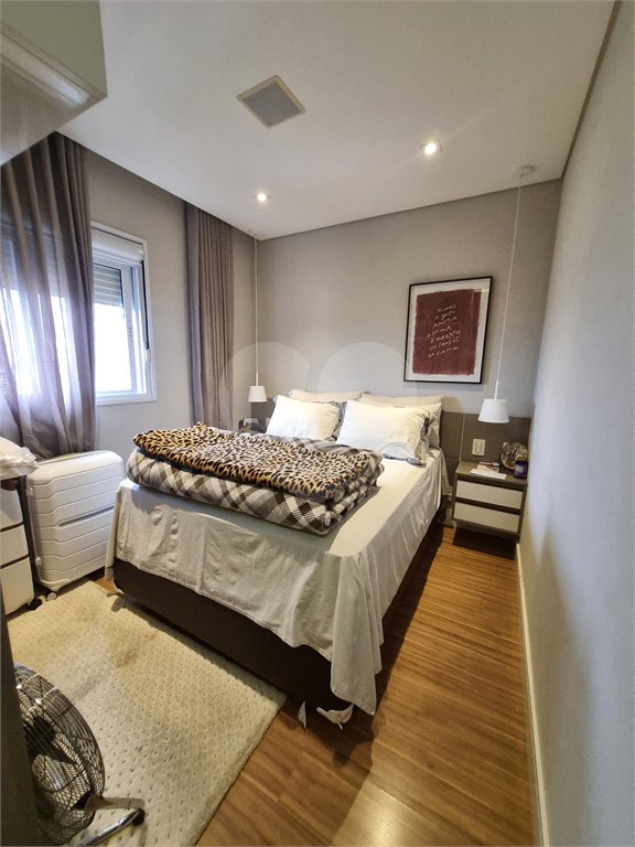 Apartamento à venda com 3 quartos, sendo 1 suíte,  em Jardim Leonor Mendes de Barros, São Paulo, SP