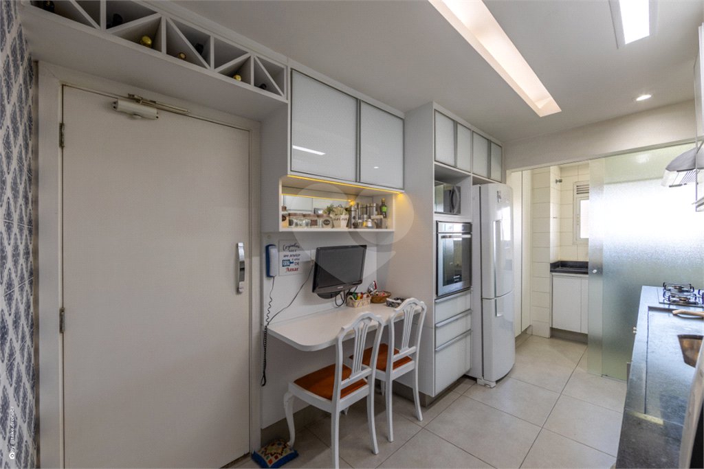 Apartamento à venda com 3 quartos, sendo 2 suítes, em Jardim Marajoara, São Paulo, SP