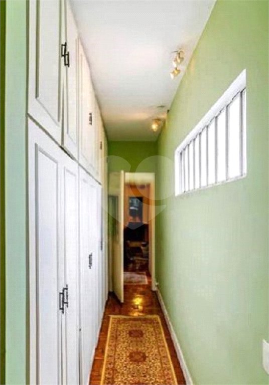 Sobrado à venda com 4 quartos, sendo 1 suíte, em Vila Cordeiro, São Paulo, SP