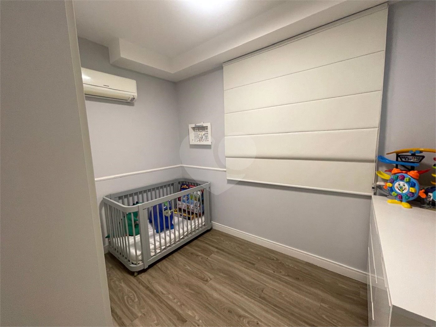 Apartamento à venda com 3 quartos, sendo 1 suíte,  em Vila Suissa, Mogi das Cruzes, SP