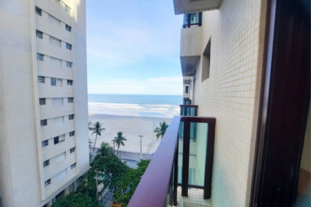 Apartamento Residencial à venda, Pitangueiras, Guarujá - AP0136.